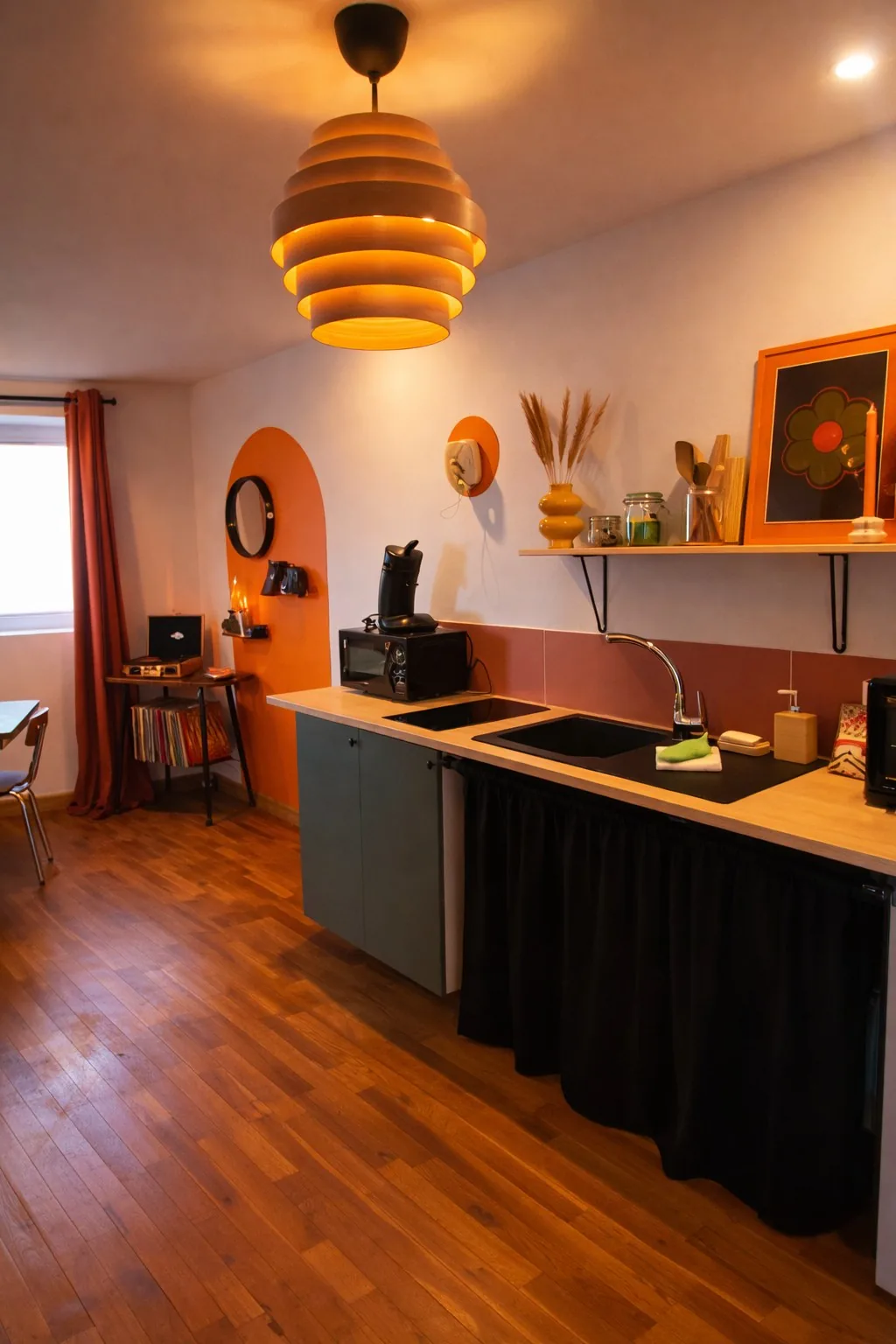 Vinyle Club, logement rétro années 70 avec terrasse, à Bellême, dans le Perche — photo 5 sur 16