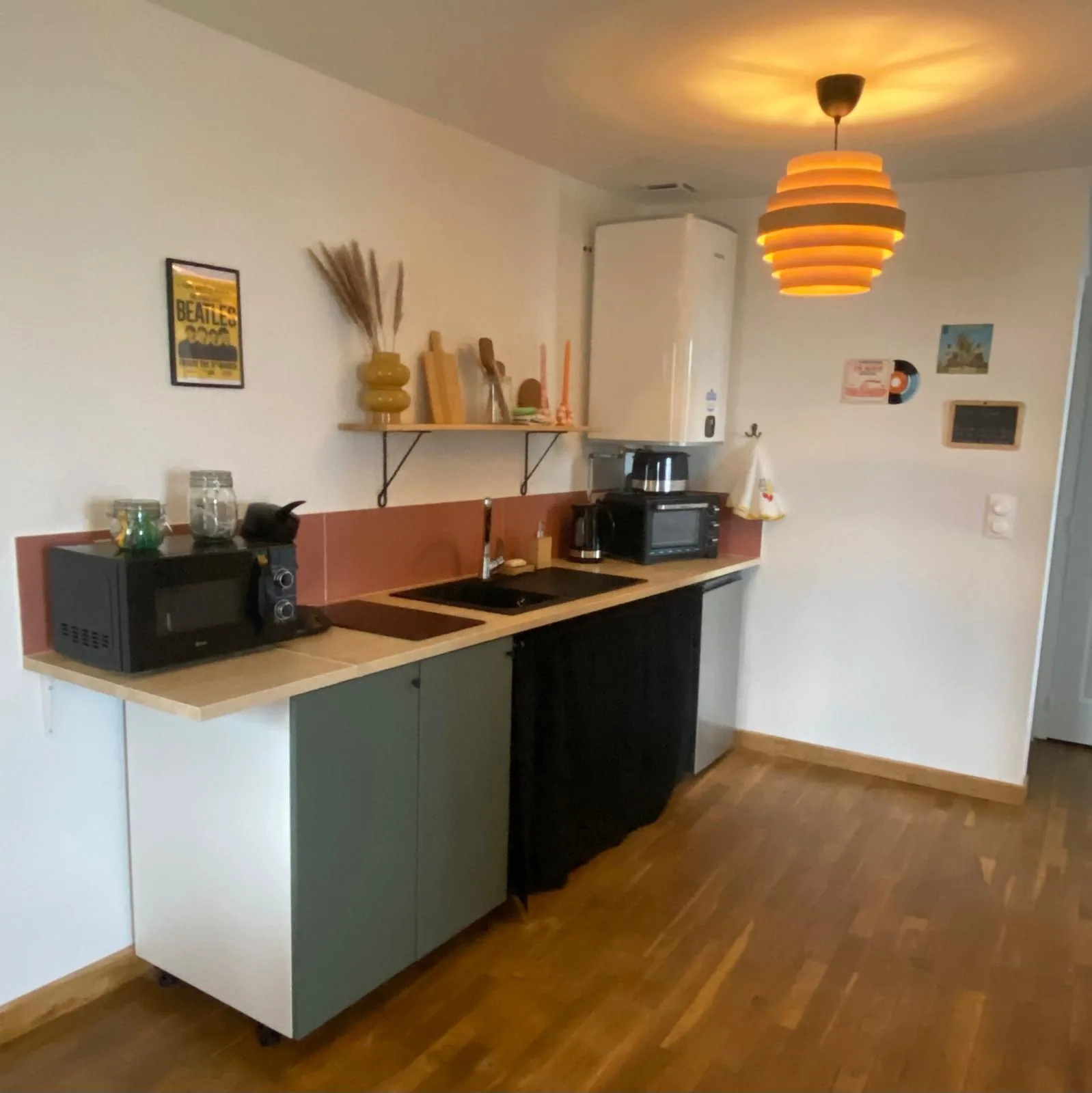 Vinyle Club, logement rétro années 70 avec terrasse, à Bellême, dans le Perche — photo 16 sur 16